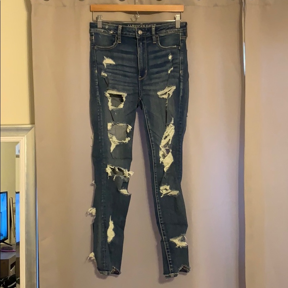 Distressed Hi-Rise skinny jeans